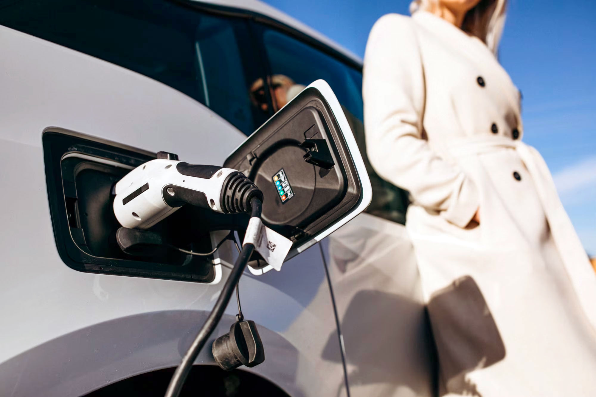 Planning a Road Trip with an Electric Car Essential Tips and Tricks