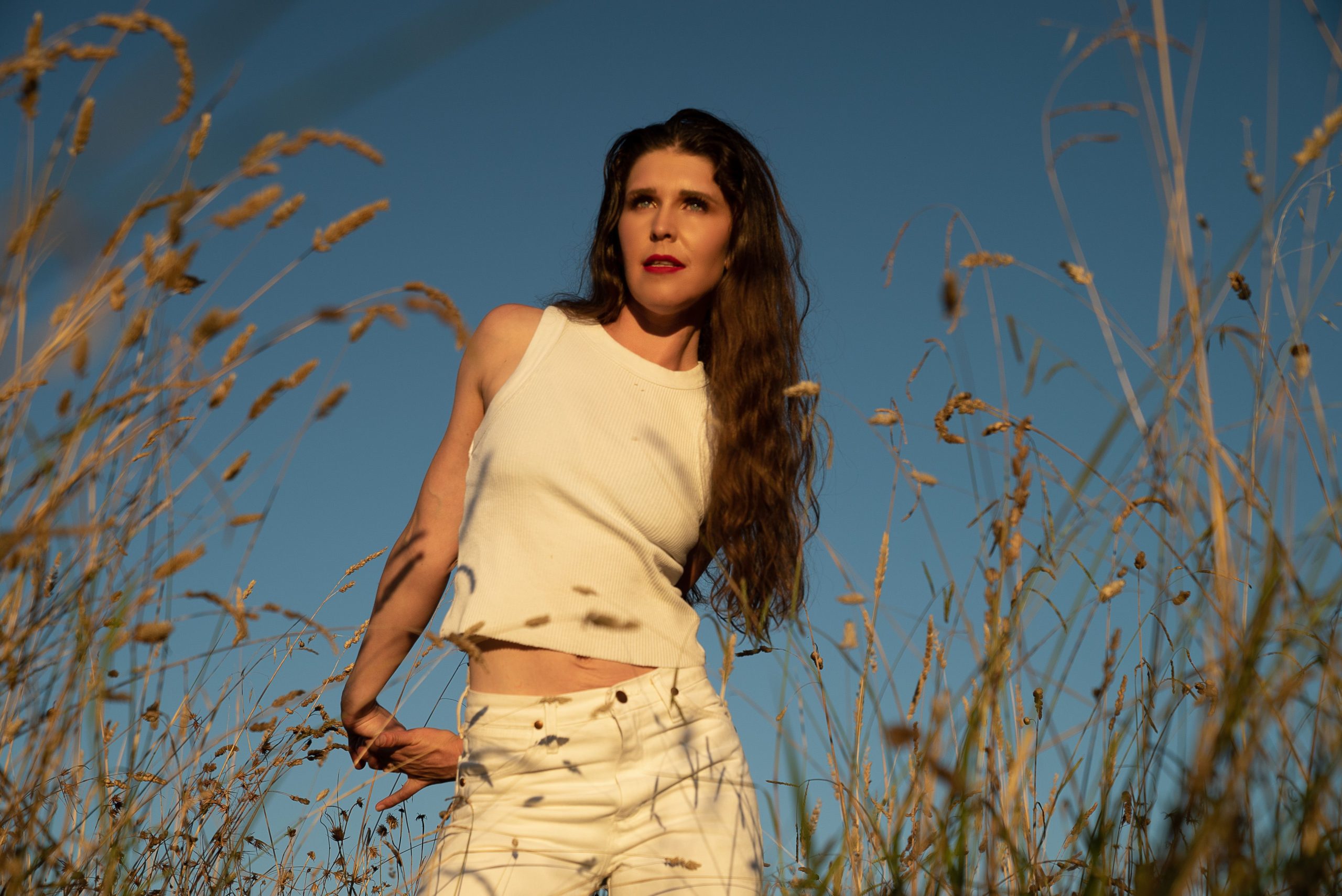 Fanny Lumsden Unveils New Single ‘MILLIONAIRE’ Sheldon Ang Media