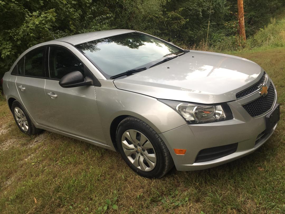2014 Chevrolet Cruze LS - Sheltons Inc