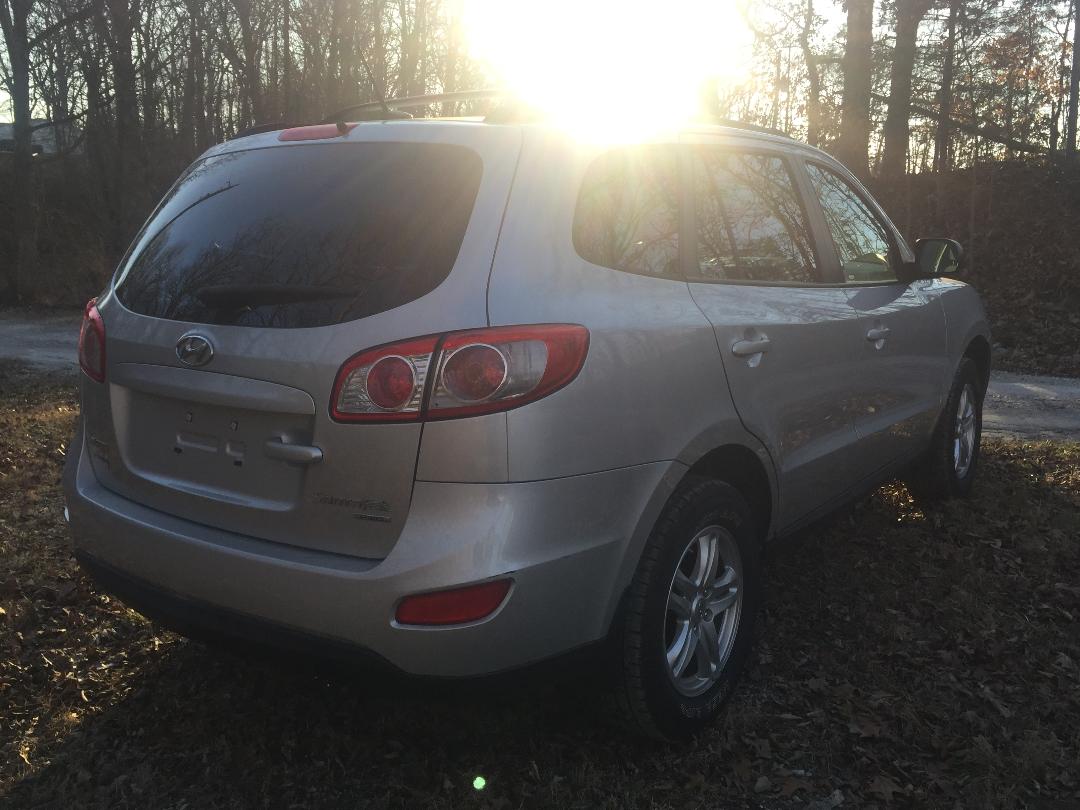 2011 Hyundai Sante Fe - Sheltons Inc