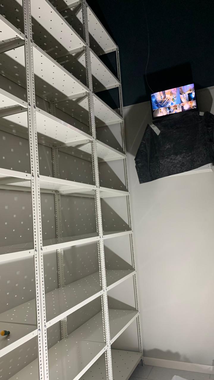 No.1 slotted angle shelving supplier in dubai Best Shelving Company