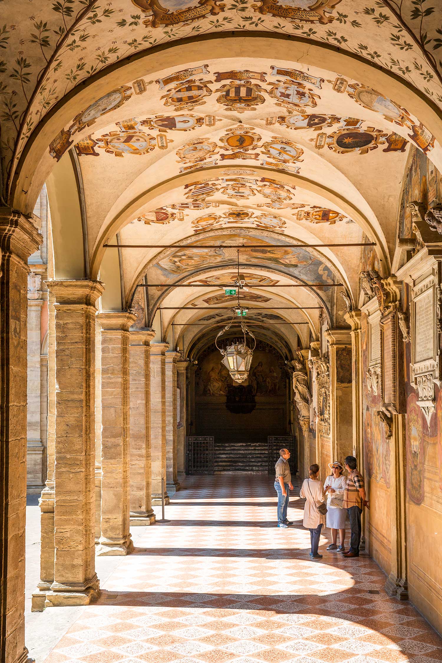 10 Tasty Things to Do in Bologna (Italy's Foodie Capital!)