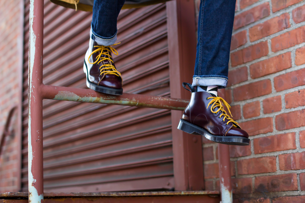 Monkey Boots She's a Gent