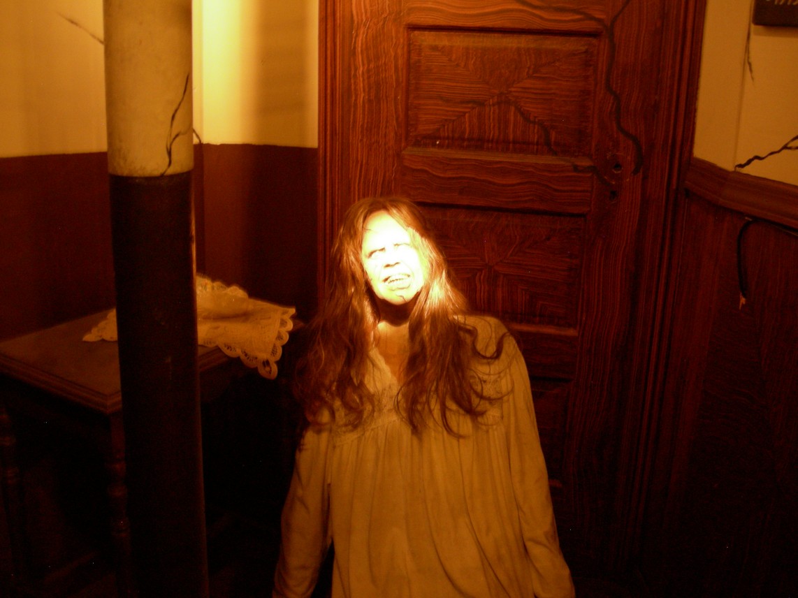 Halloween Countdown Hollywood Wax Museum Horrors SheWalksSoftly