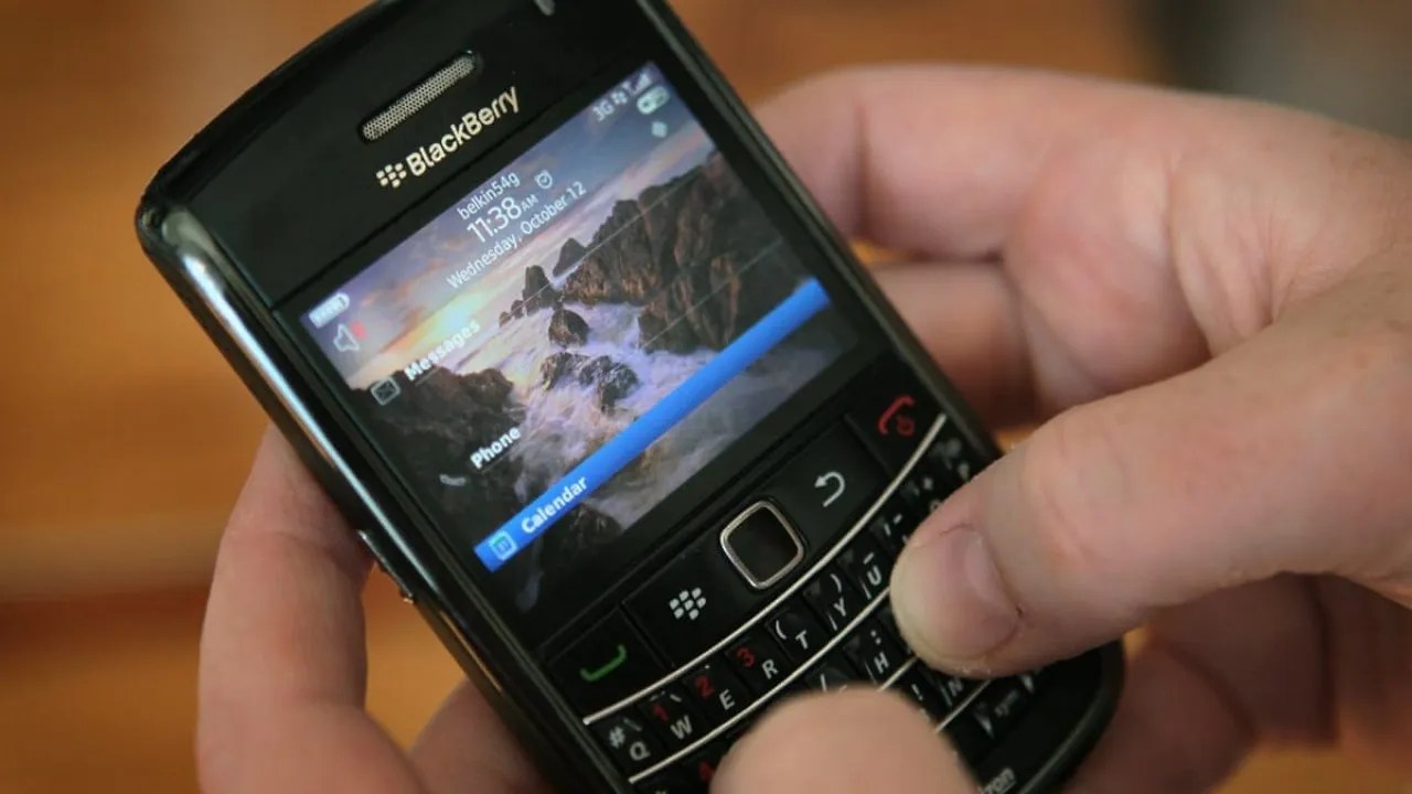 blackberry-8-milyar-tllik-patentlerini-satiyor-iste-o-sirket1.webp