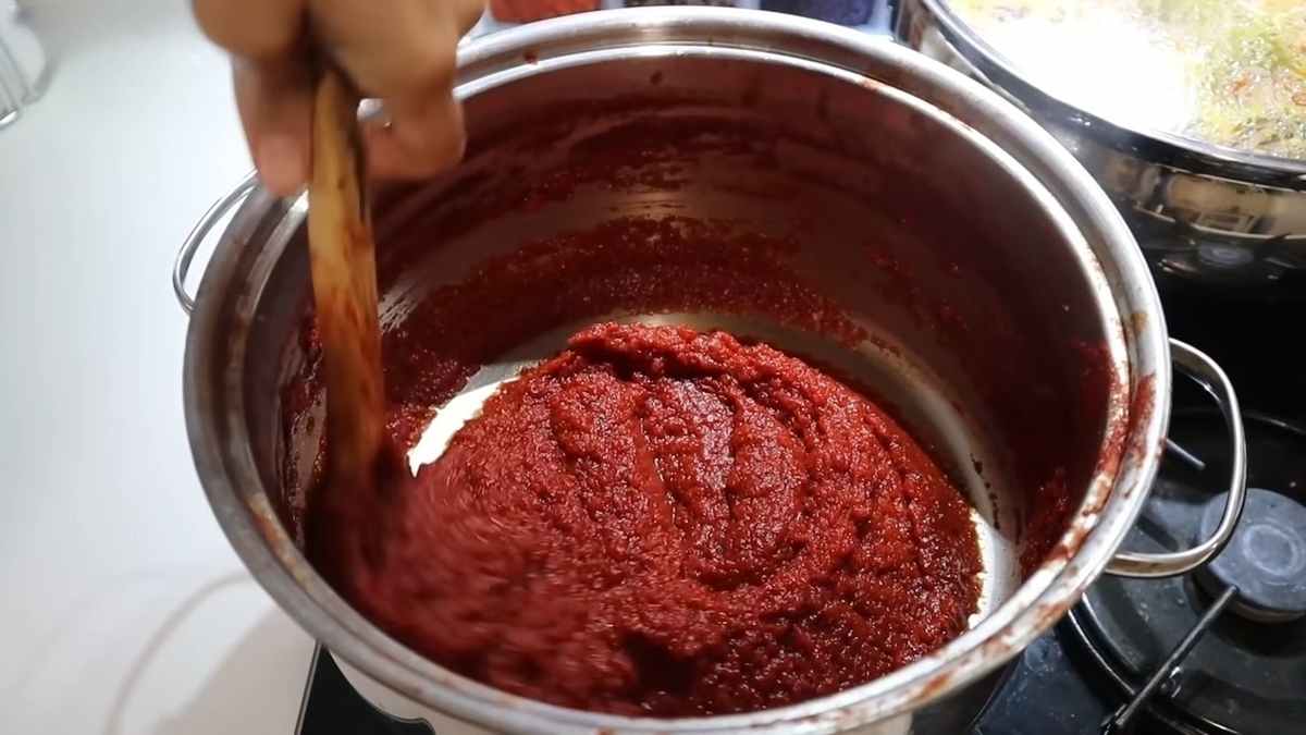 How Long Does Tomato Paste Last? ShiftyChevre