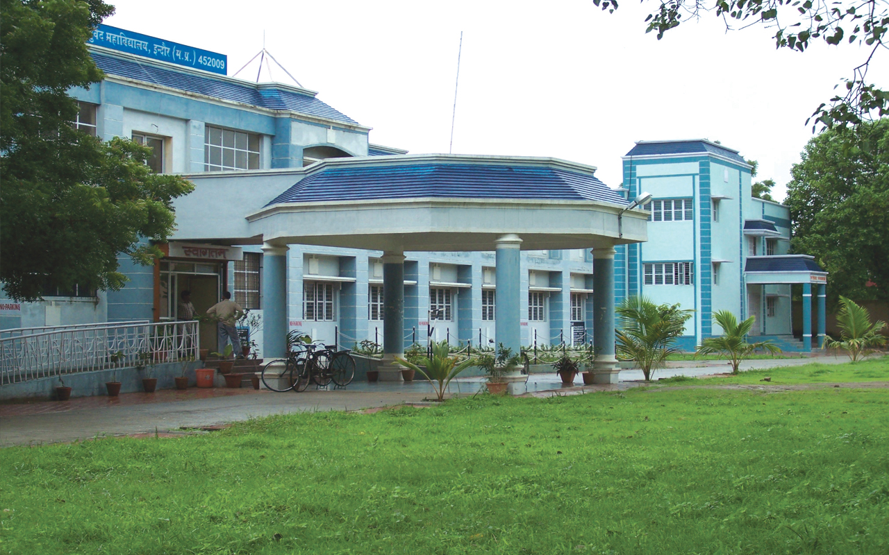 GOVT. AUTONOMOUS ASHTANG AYURVED COLLEGE INDORE Study GOVT