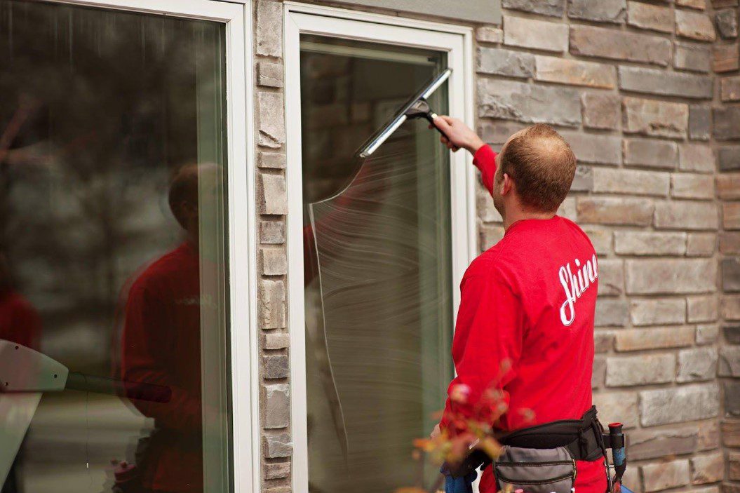 We Serve The Saugatuck, MI Residents Shine Window Cleaning