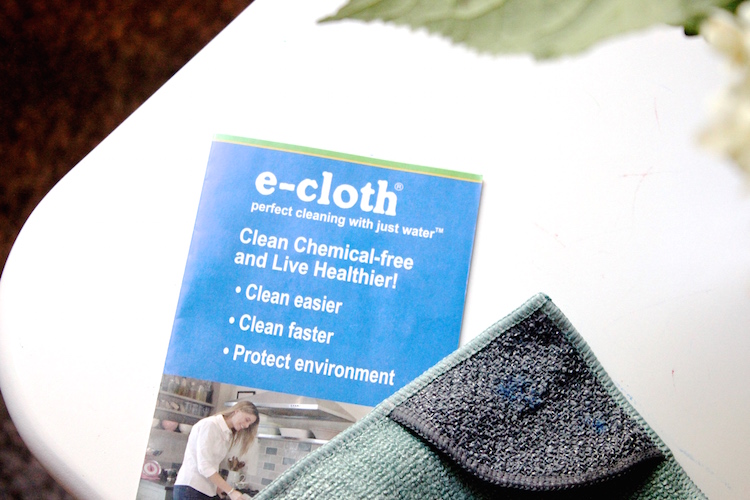Eco Friendly Cleaning Cloths Shining on Design
