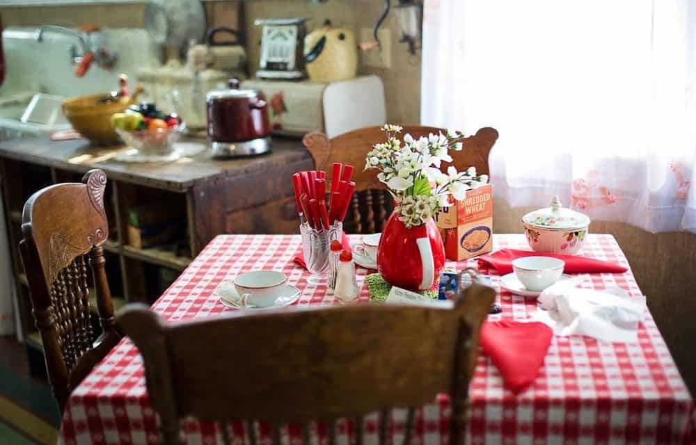 Who Invented The Kitchen Table? (And When) Shiny Clean Kitchen