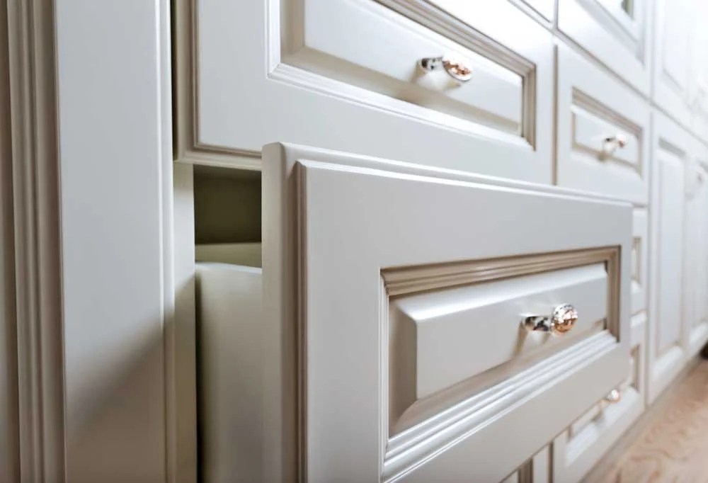 What is the Best Kitchen Cleaner Shiny Modern