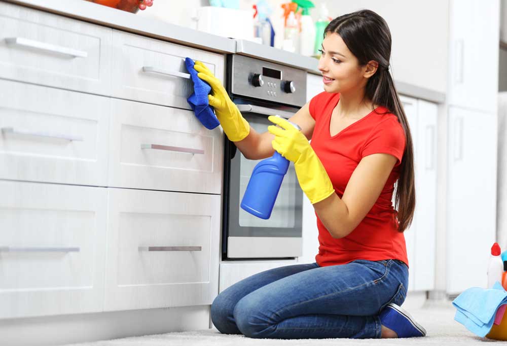 What is the Best Kitchen Cleaner Shiny Modern