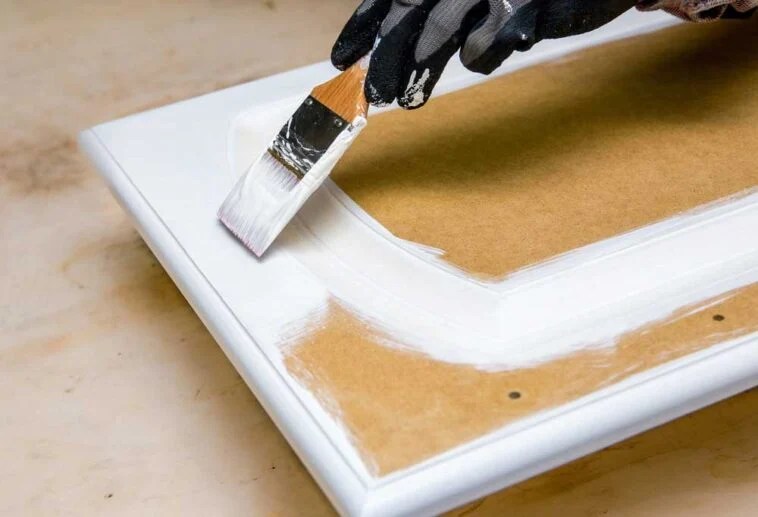 What is the Best Kitchen Cupboard Paint? Shiny Modern