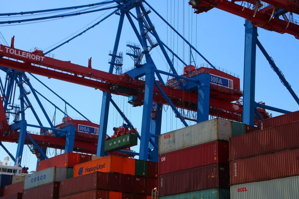 What To Do With A Shipping Container Once You've Finished Using It