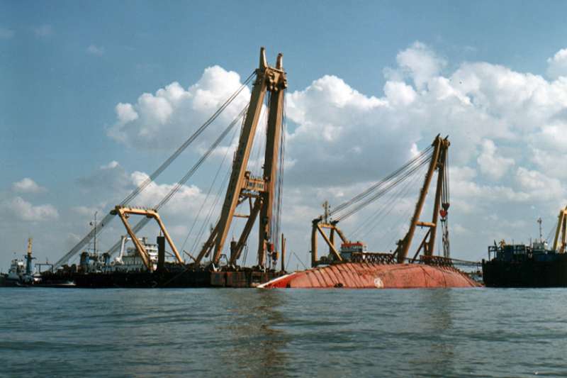 25 Years Ago Herald of Free Enterprise Shipwreck Log