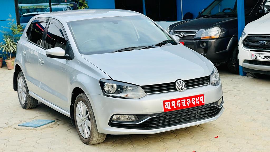 Volkswagen Polo 1.2 Highline2016model Rs.2075000 buy hyundai