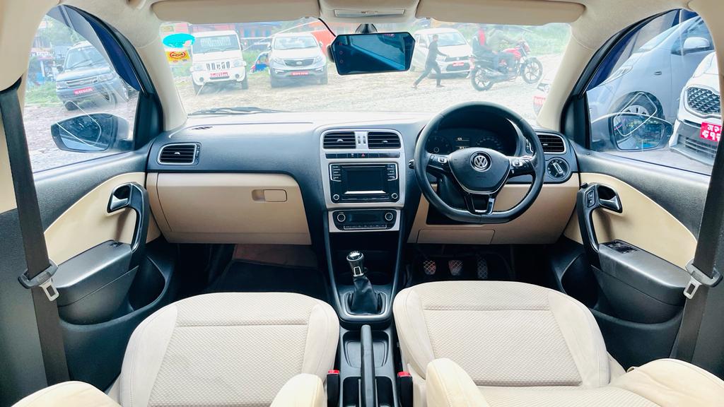 Volkswagen Polo 1.2 Highline2016model Rs.2075000 buy hyundai