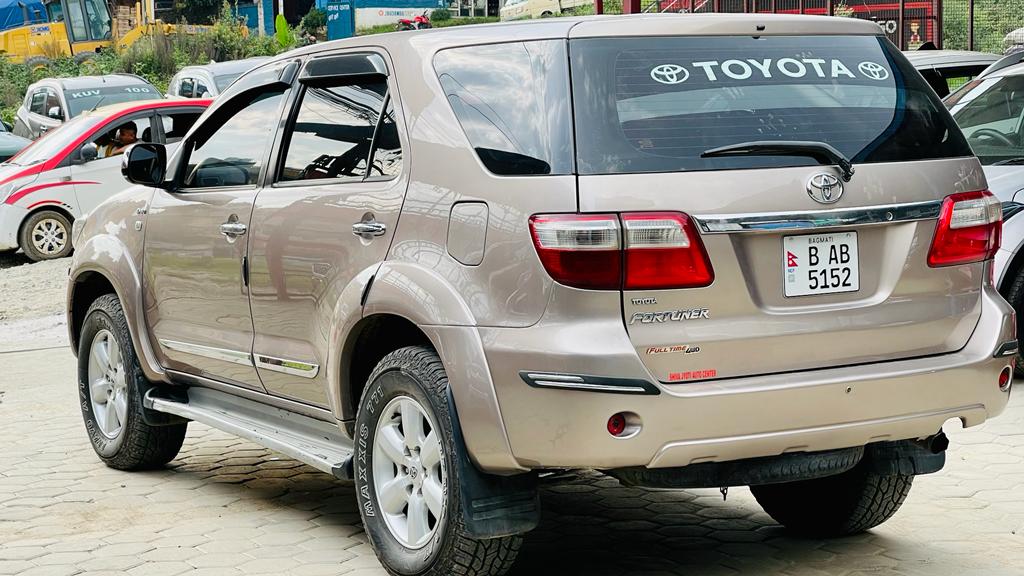 Toyota Fortuner2010model Rs.6975000 buy hyundai, suzuki, kia