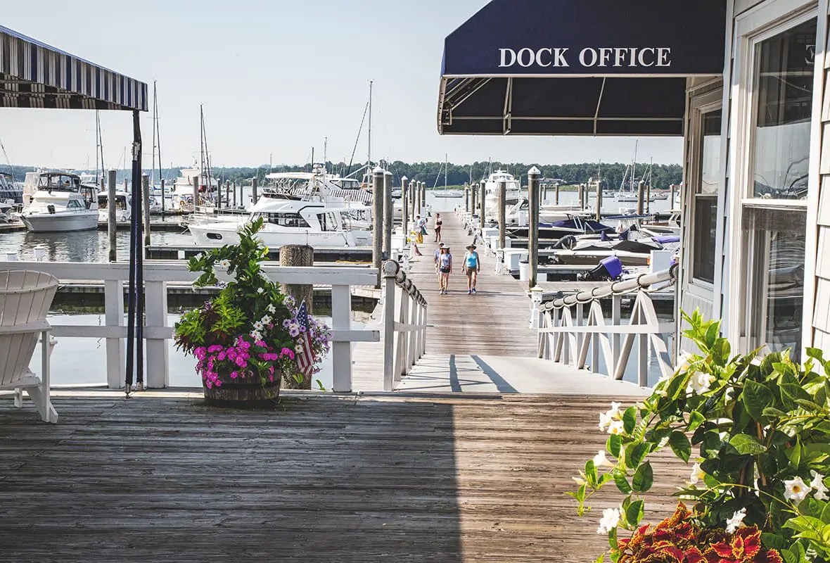 Safe Harbor Capri Safe Harbor Marinas