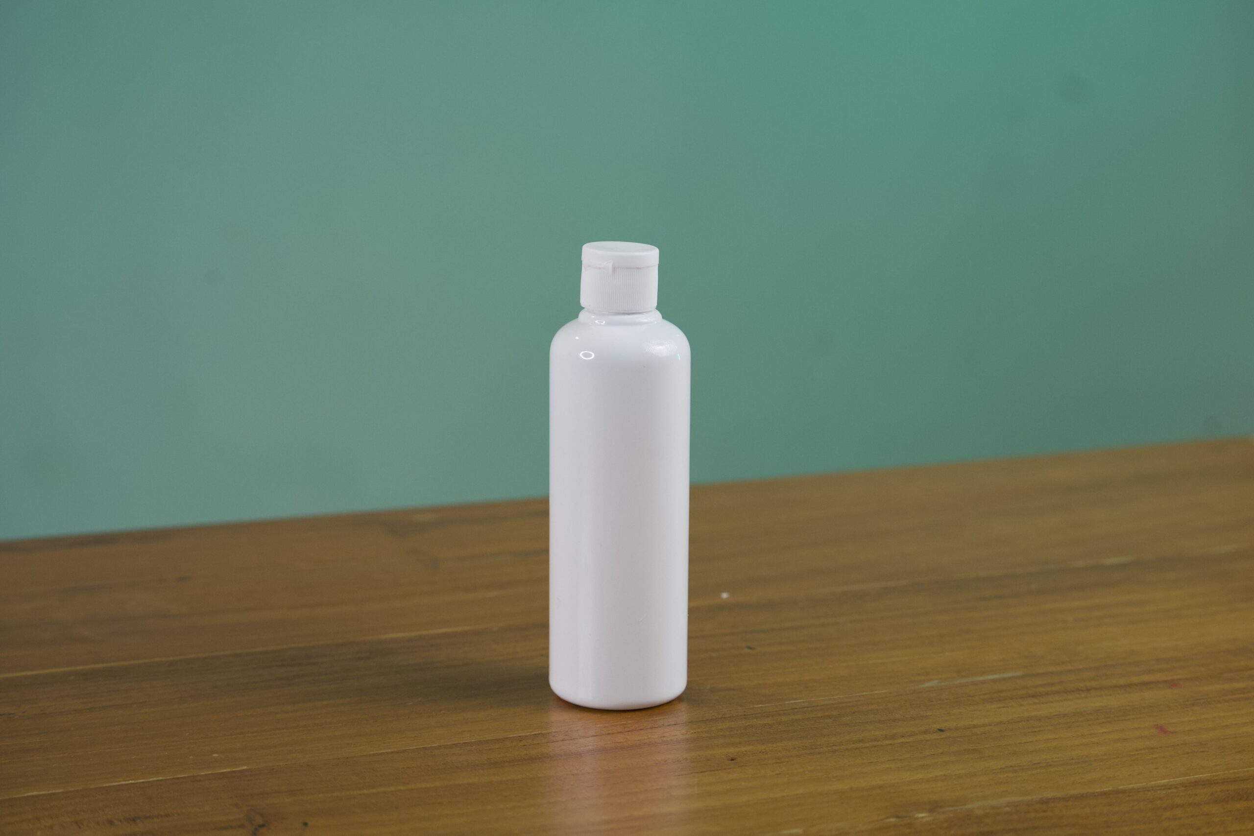 4 Easiest Ways Of How To Clean White Soles Of Shoes