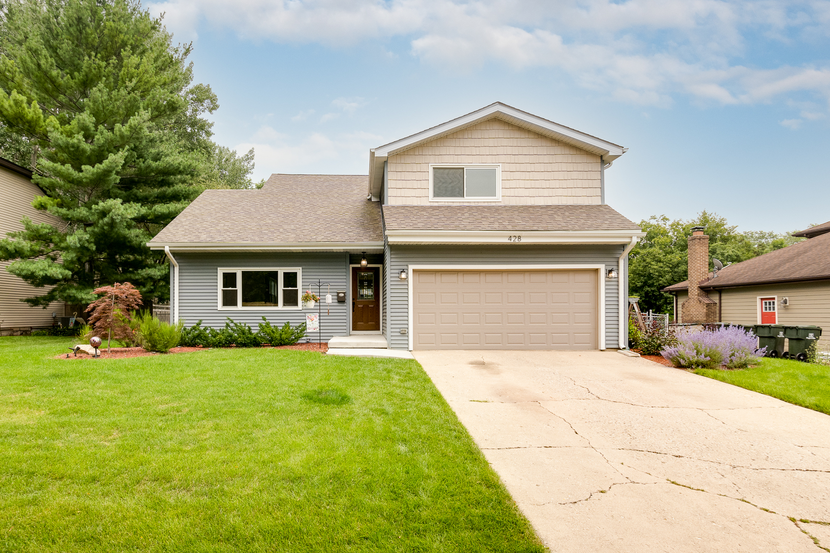 SOLD 428 S River Road Naperville, IL 60540 The Sholeen Group at