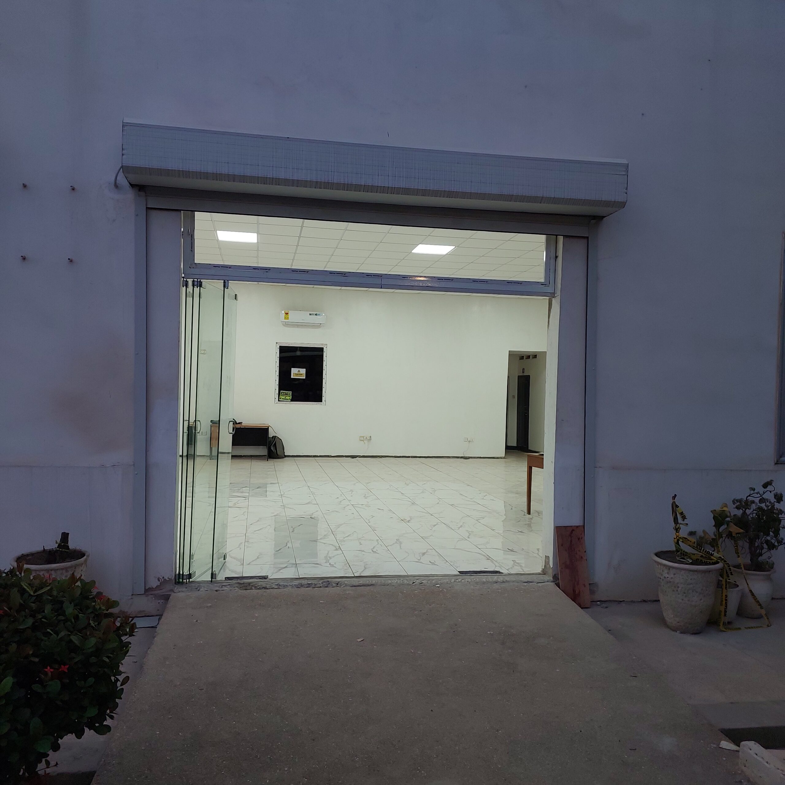 Bifold doors frameless EEACL Shop