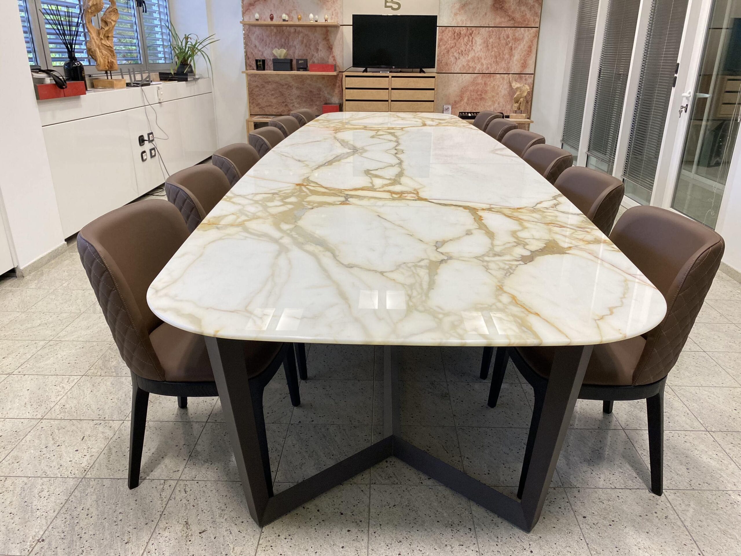 Royal Large marble dining table Elite Stone