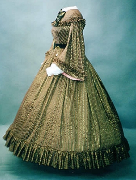 Ladies Day Dress Gown Civil War Era Reproduction Early 1860's Sewing