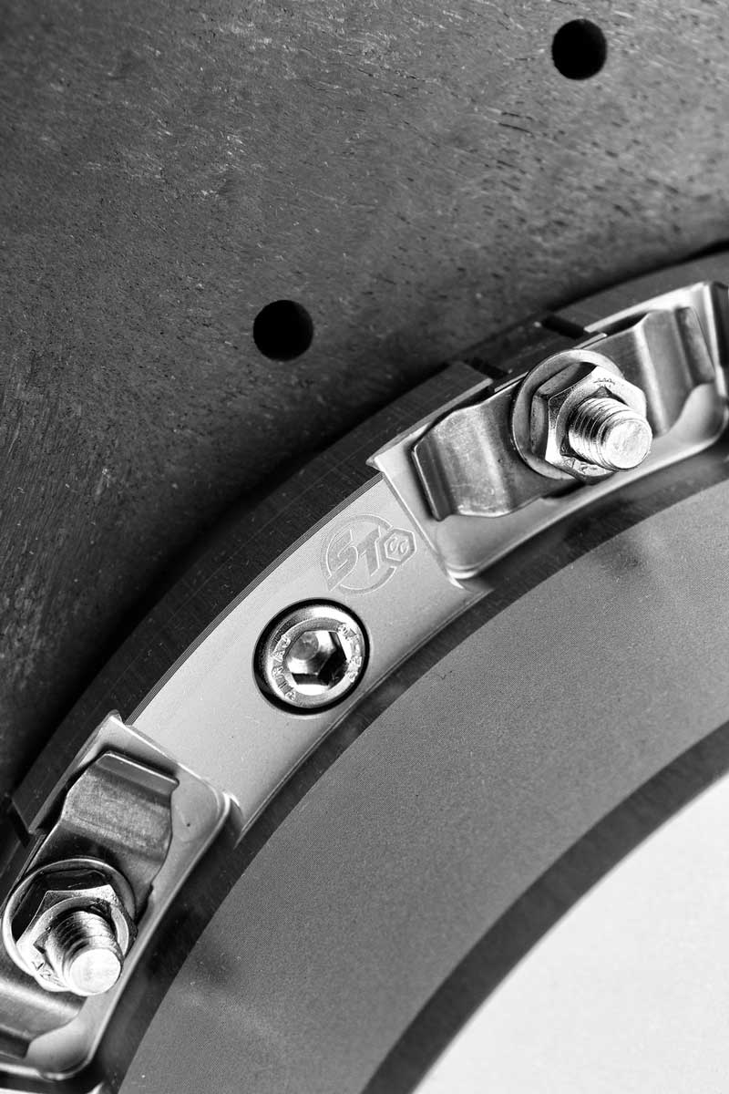 Surface Transforms Carbon Ceramic Discs Front Axle Replacement Set 395 x 38mm Litchfield