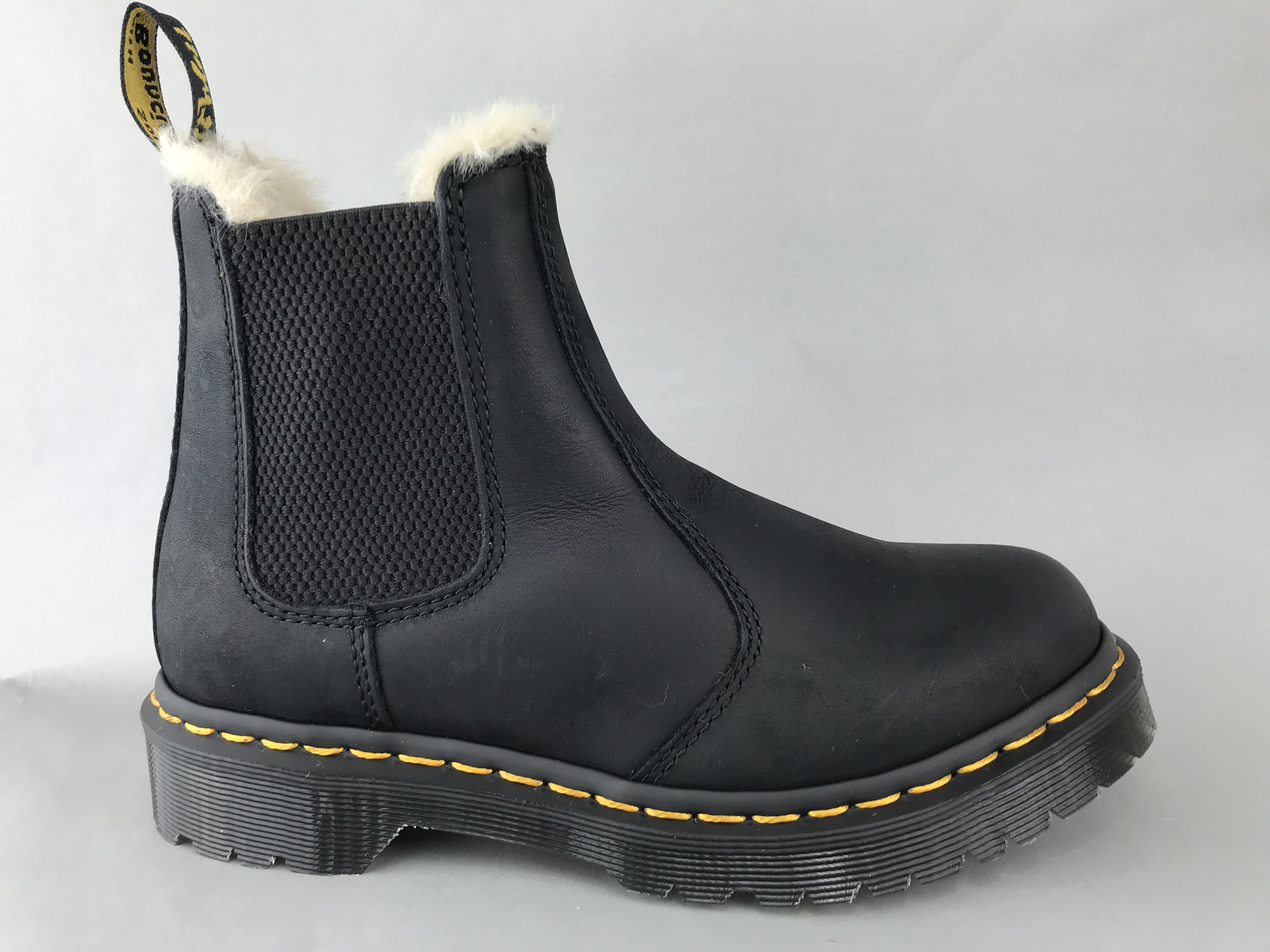 Dr. Martens chelsea støvle m. foer sort LEONORE DAME zjoos