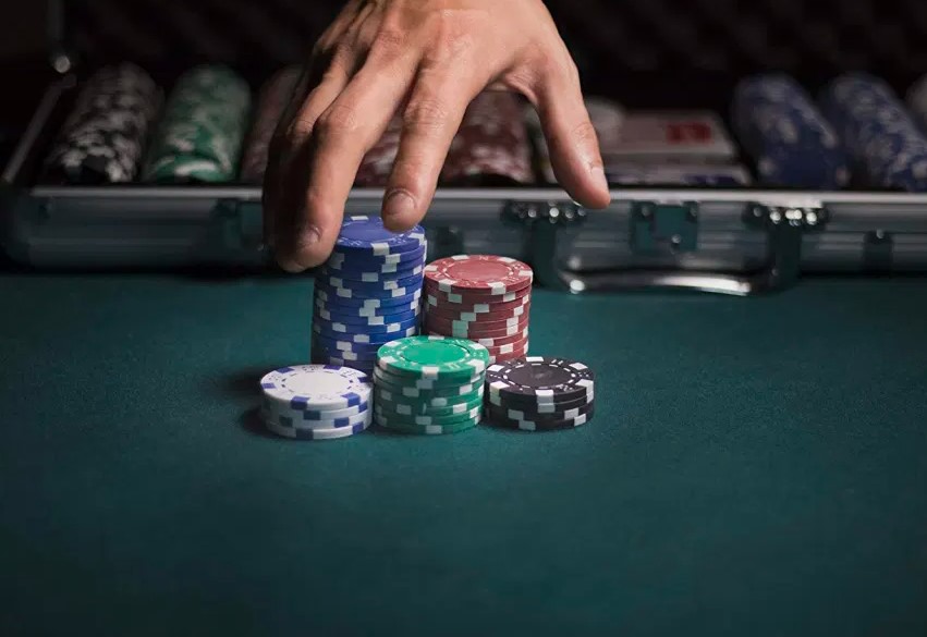 12 Best Poker Sets in 2024 Reviewed & Buyer Guide