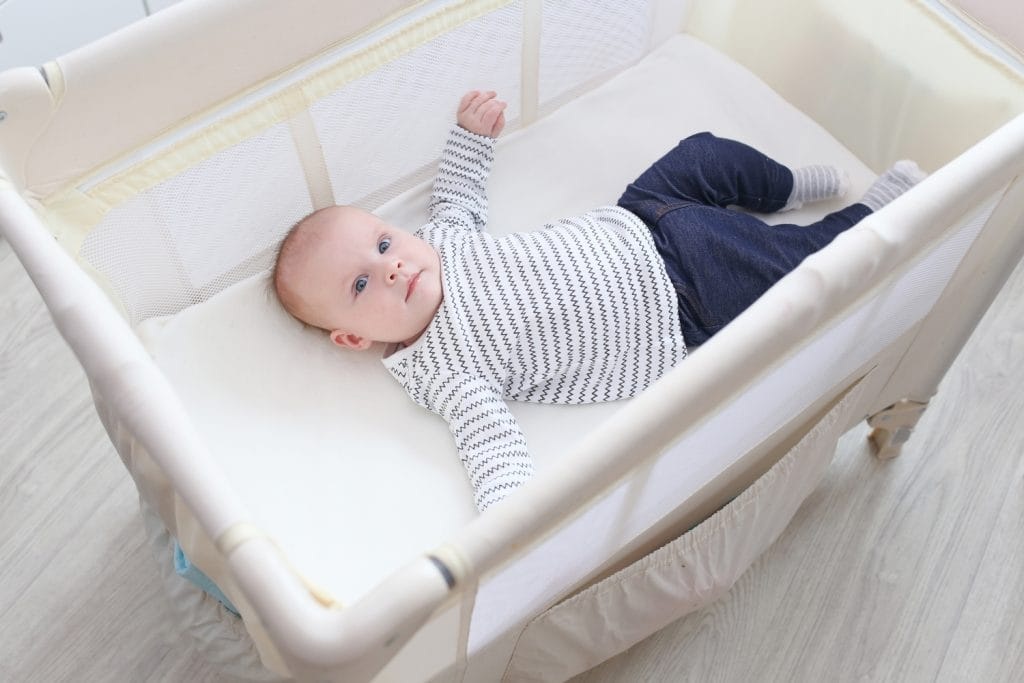 What is the Appropriate Age to Place Your Baby in the Playpen? shopconvey