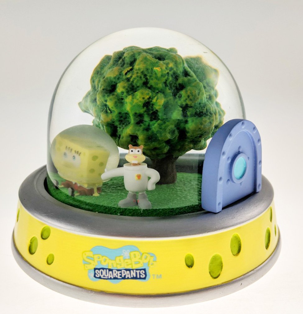 Nickelodeon Sponge Bob Sandy Snow Globe Nerd Code