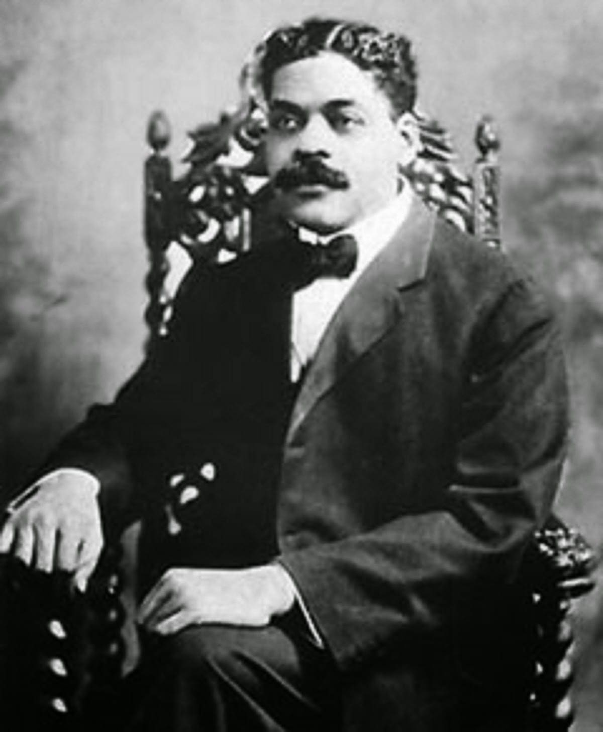 Harlem's Schomburg Center Named Historic Landmark SHOPPE BLACK