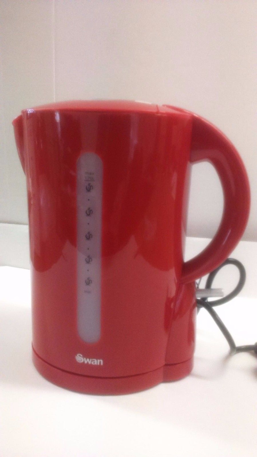 Swan Red Electric Jug Kettle 1.7L Litre Cordless SK18120REDN Deal