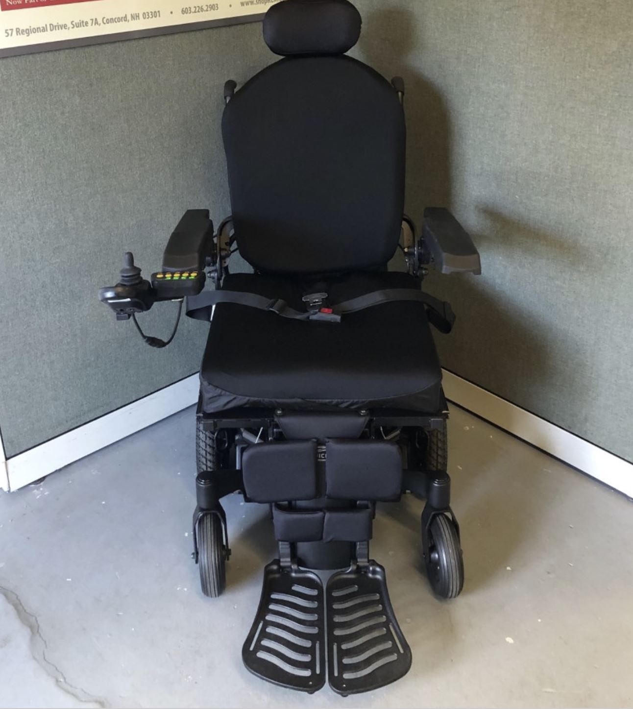 Wheelchair Power Quickie Pulse 6 20″W x 18″D REM
