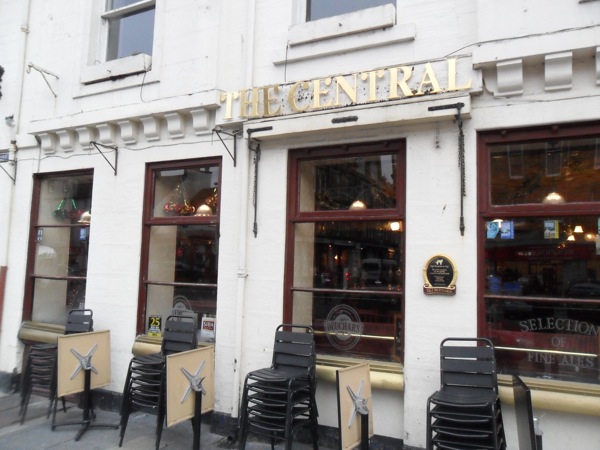 Bars, Pubs & Entertainment shops in St Andrews