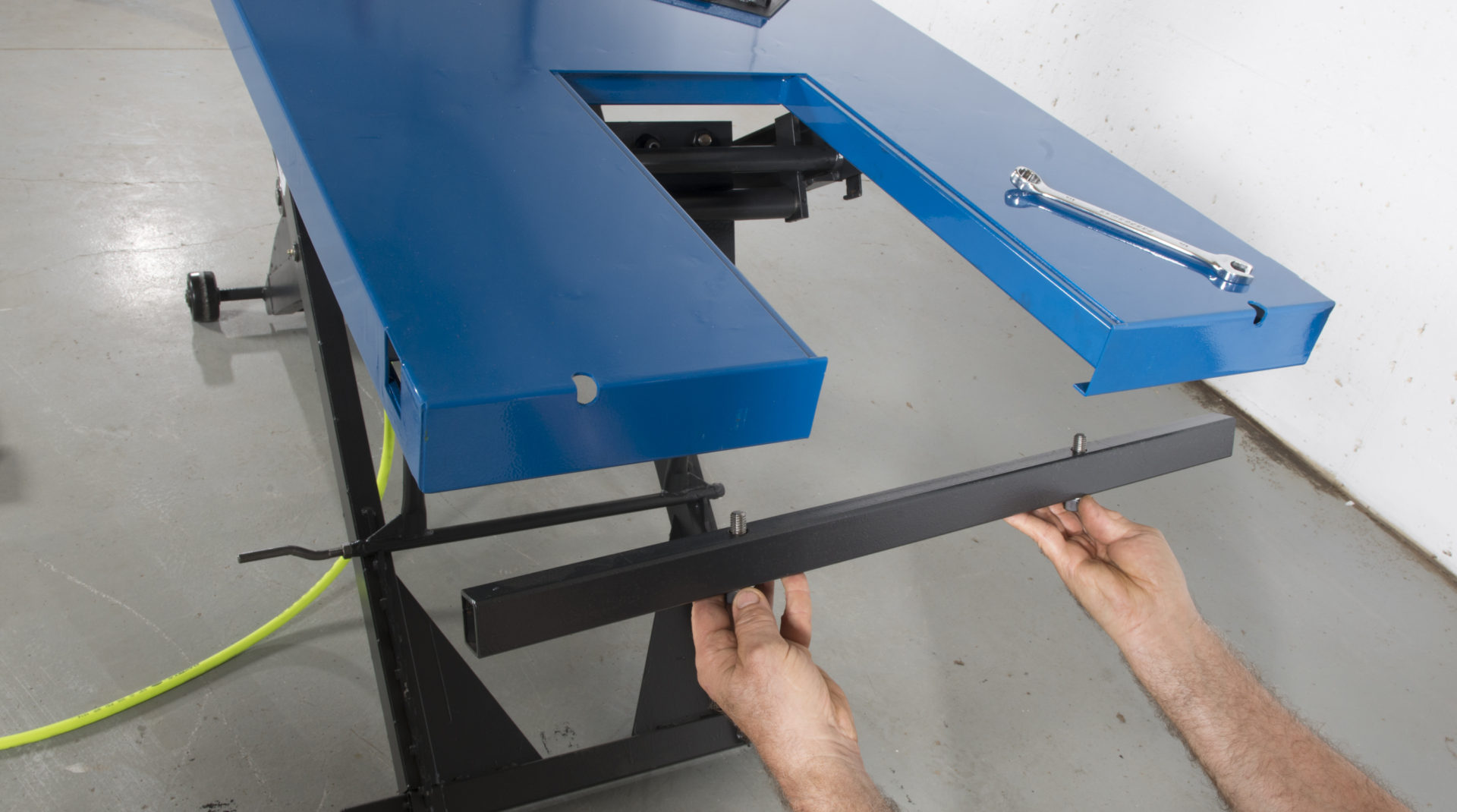 HMC SL6090Turf Turf Equipment & Mowers Lift Table Made in U.S.A.