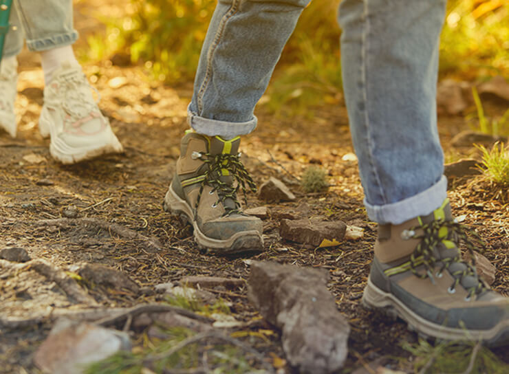 Trekking Shoe Distributor and Supplier in Mumbai, India