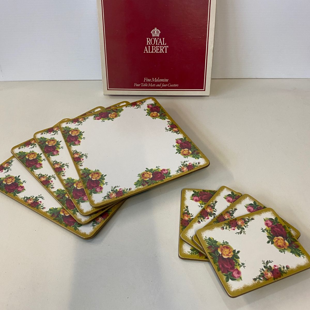 Royal Albert fine melamine ‘Old Country Rose’ 4 table mats & 4
