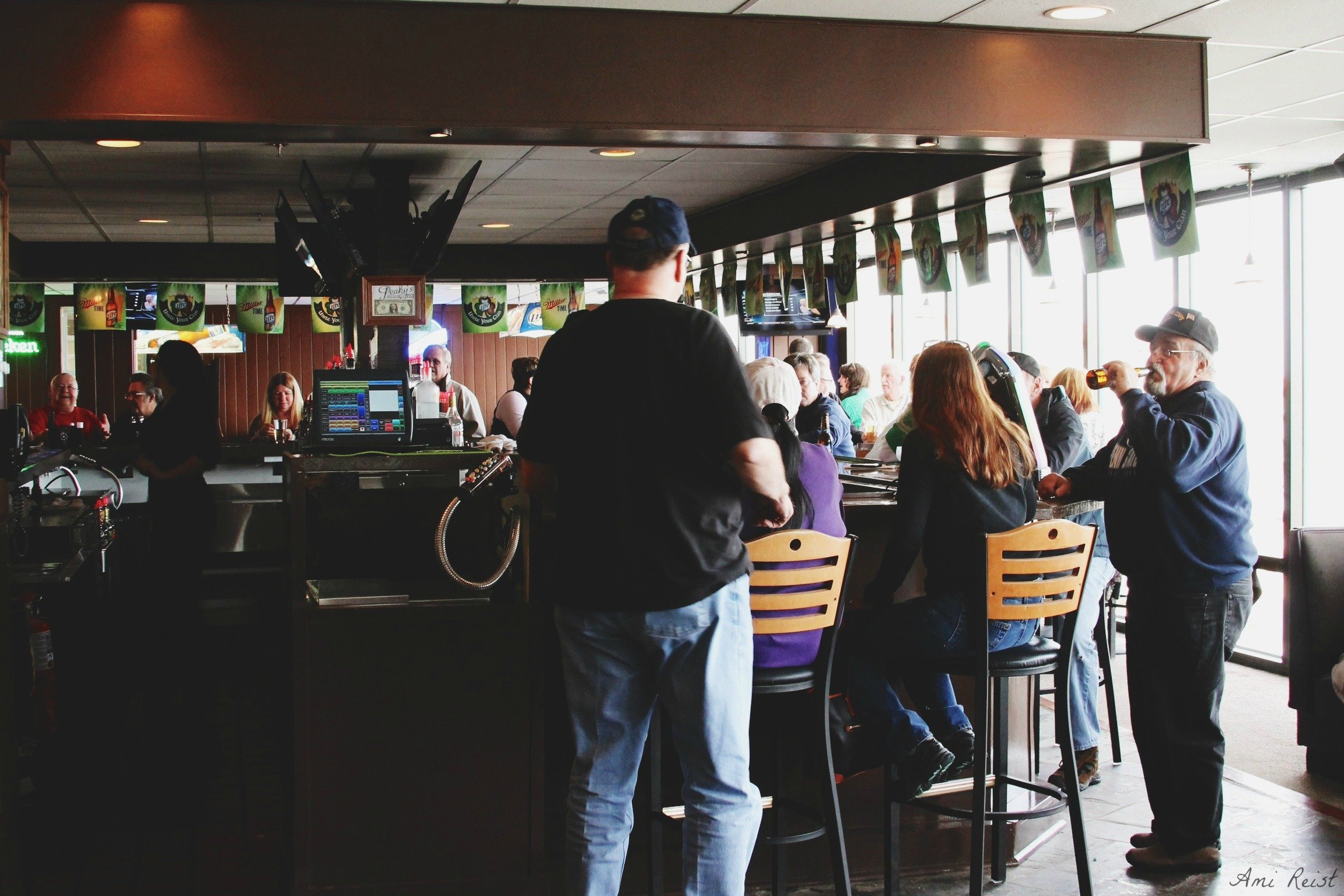 Peaky’s Rooftop Restaurant and Bar Offers Fresh Menu & Panoramic View