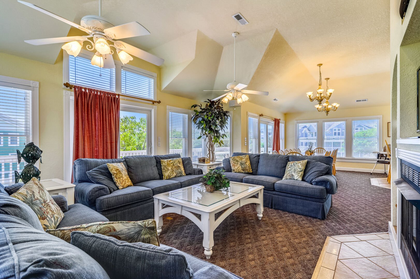 Browse Our Convenient Luxury Duck Rentals Shoreline OBX