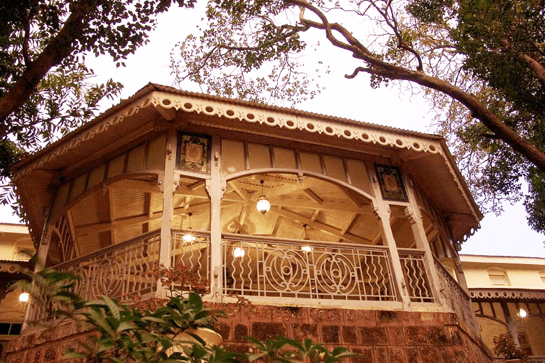 Luxurious 11 Bedroom Heritage Stay in Matheran