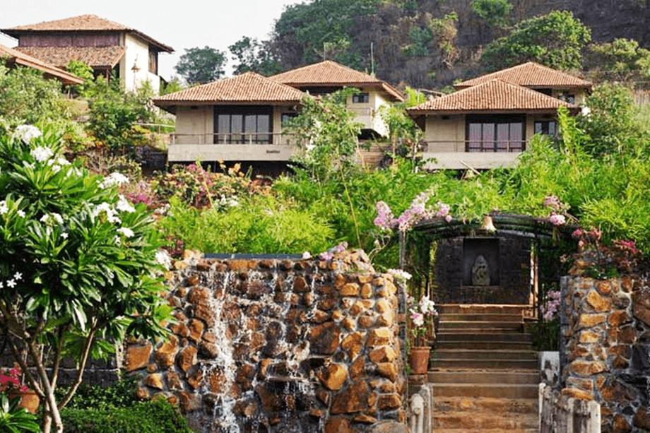 Enthralling Mountain Resort in Mulshi, Pune