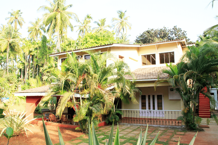 A Beautiful Bungalow with Plunge Pool in Alibaug