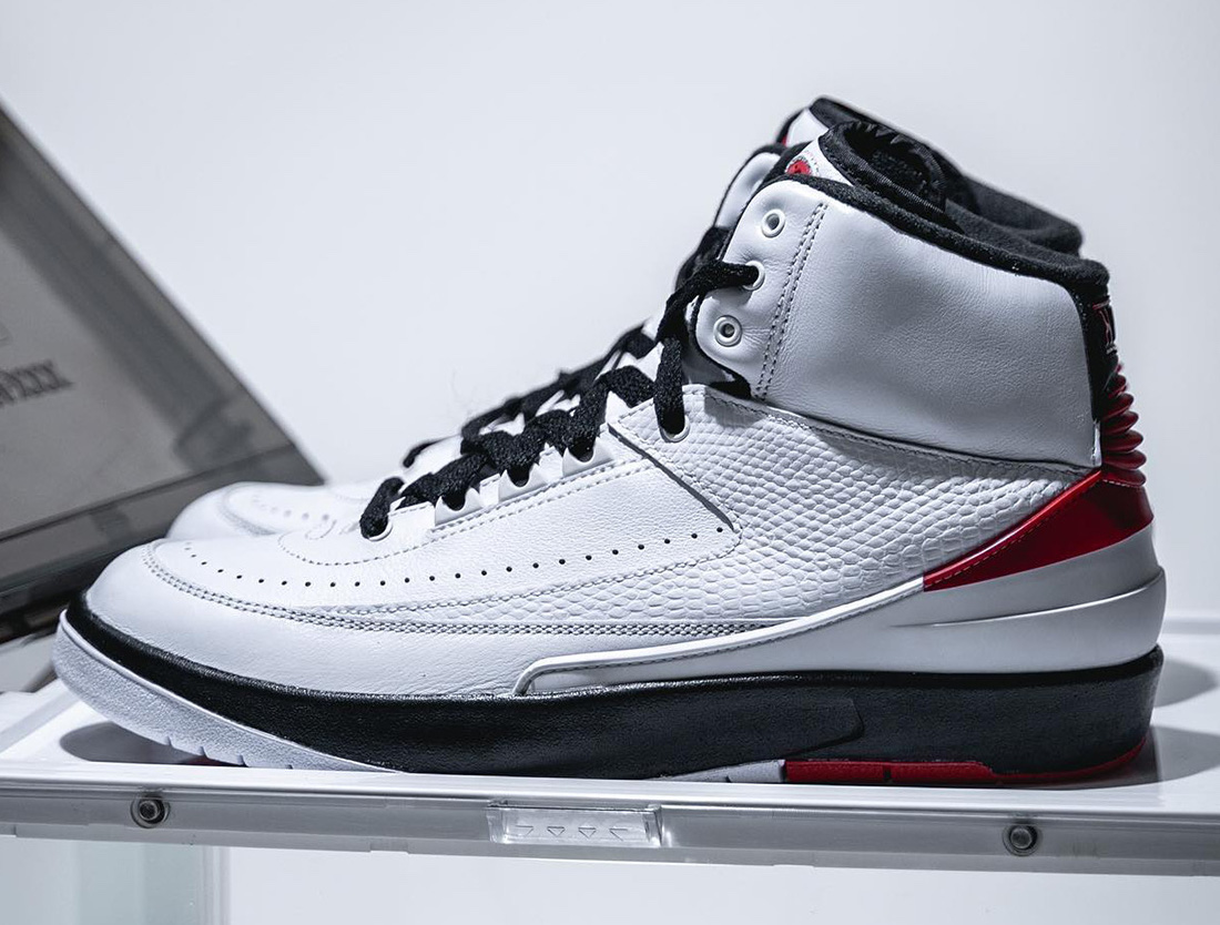 12月30日発売！ Air Jordan 2 OG “Chicago” Shot Clock
