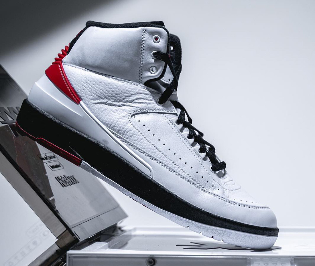 12月30日発売！ Air Jordan 2 OG “Chicago” Shot Clock