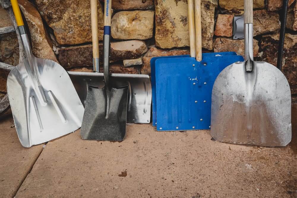 Choosing the Right Shovel for Digging Holes Shovel Zone