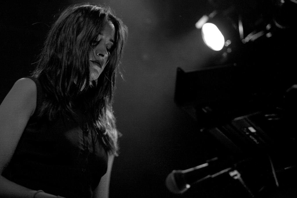 PHOTOS Warpaint at The Independent 9/17 Showbams