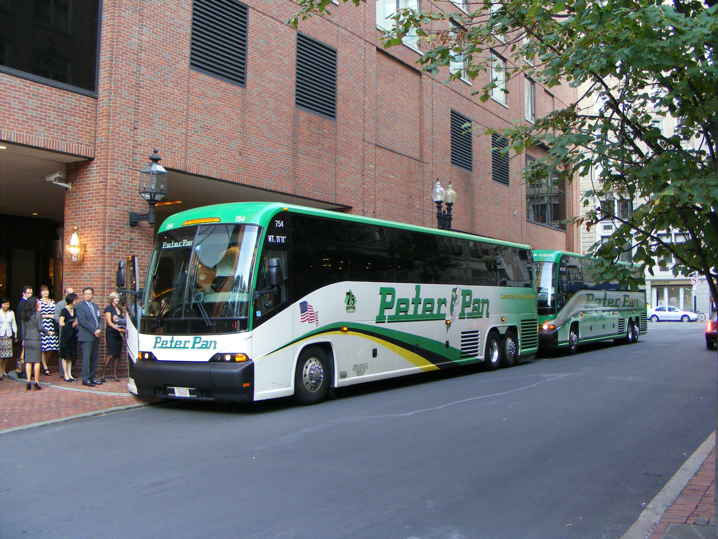 Peter Pan Bus Lines SHOWBUS INTERNATIONAL BUS & COACH IMAGE GALLERY USA
